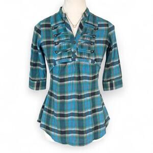 Kyut Y2K Early 200s Academia Equestrian blue, green black plaid button up blouse
